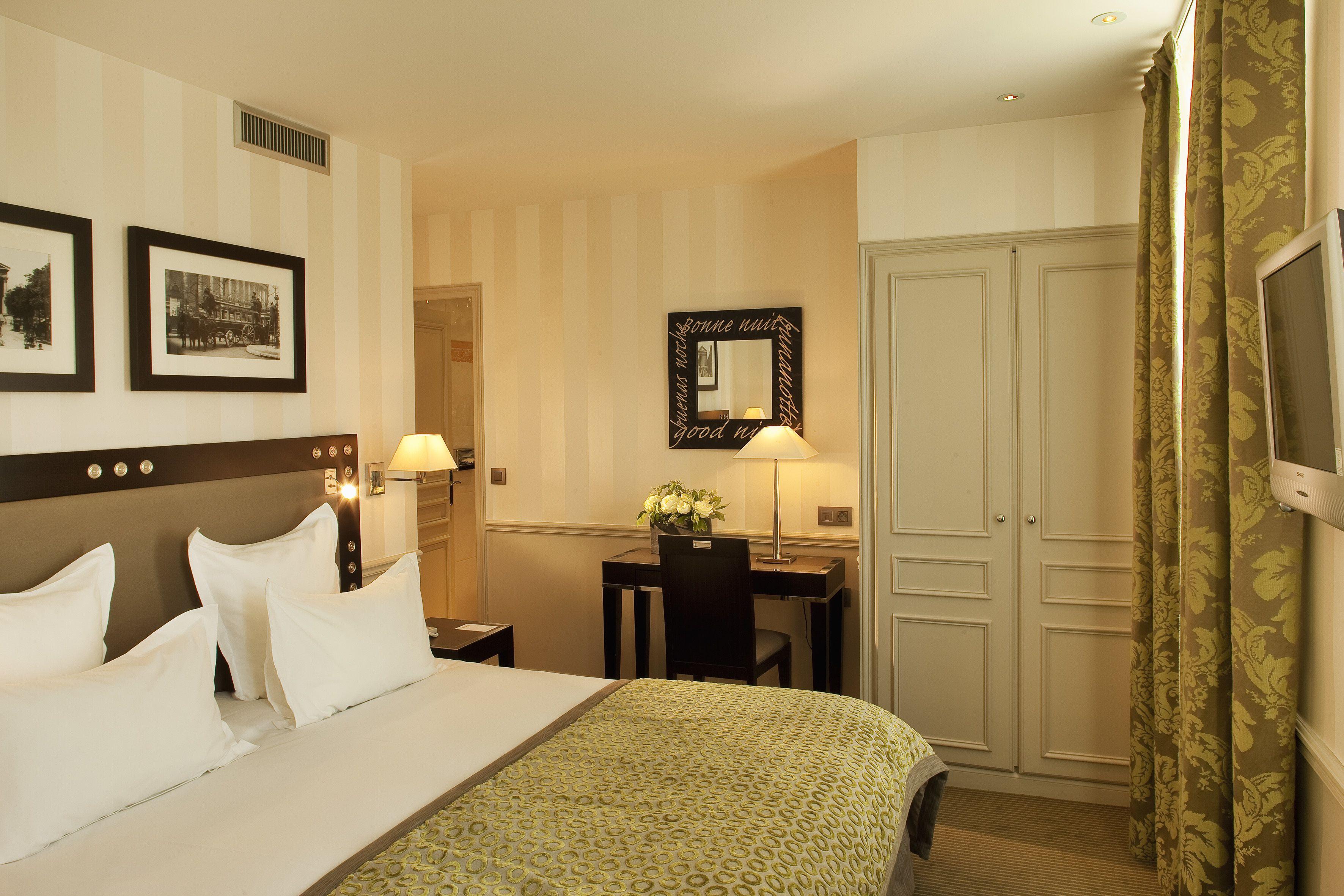 Duquesne Eiffel Hotel 4*